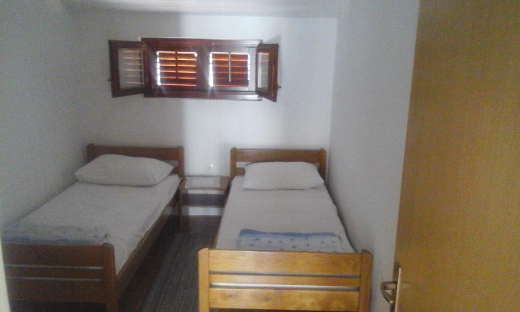 Apartment Rogic Biograd Na Moru Luaran gambar