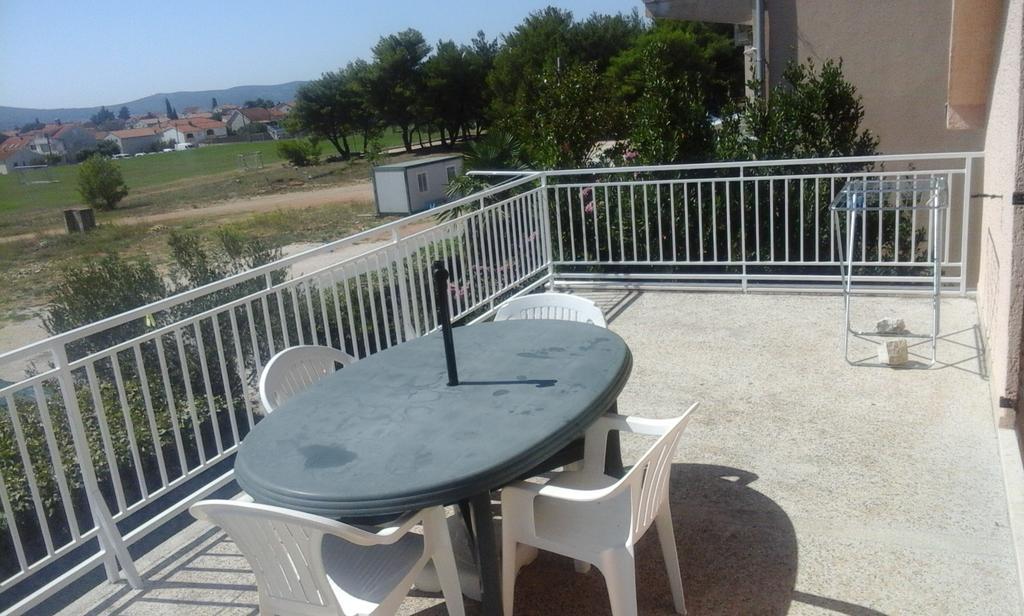 Apartment Rogic Biograd Na Moru Luaran gambar